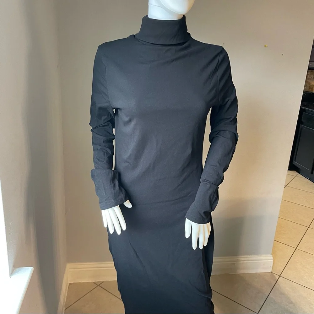 SHEIN BASICS Black Cotton High Neck Solid Bodycon Dress
Size XL for size 12-14 - Picture 4 of 14